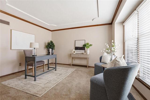 8014 Hall Street, Lenexa, KS 66219