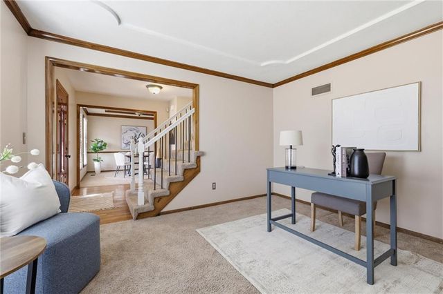 8014 Hall Street, Lenexa, KS 66219