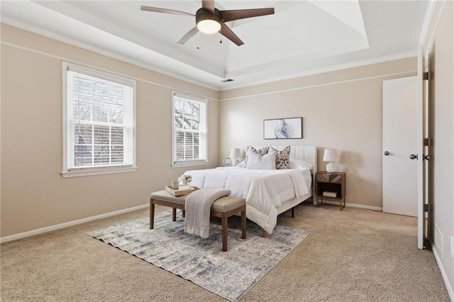 8014 Hall Street, Lenexa, KS 66219