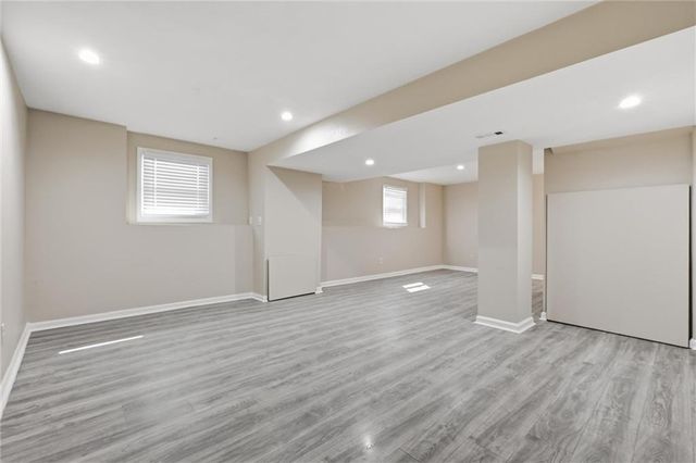 8014 Hall Street, Lenexa, KS 66219