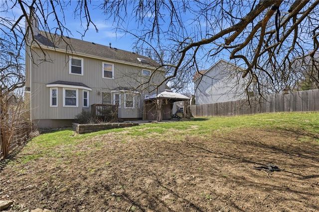 8014 Hall Street, Lenexa, KS 66219