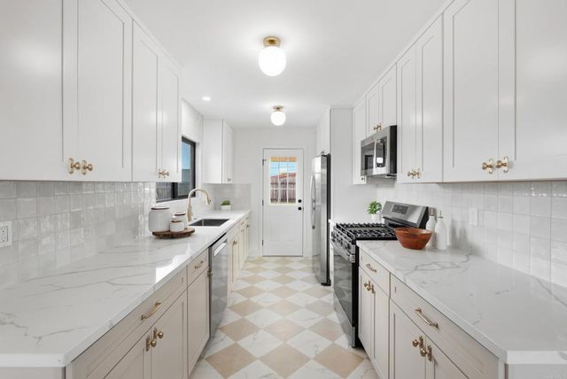 5294 Triana Street, San Diego, CA 92117