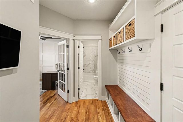 16538 S Lichtenauer Drive, Olathe, KS 66062