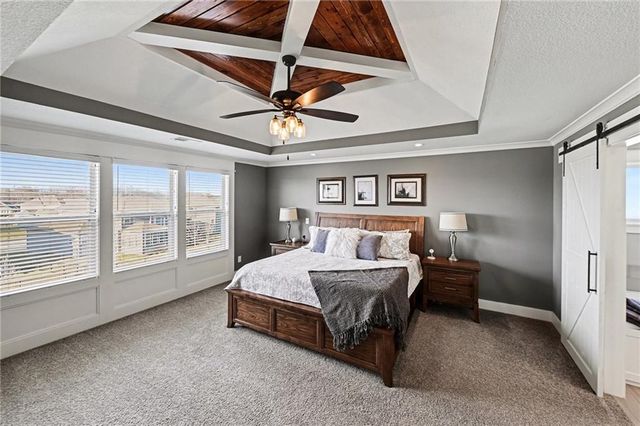 16538 S Lichtenauer Drive, Olathe, KS 66062