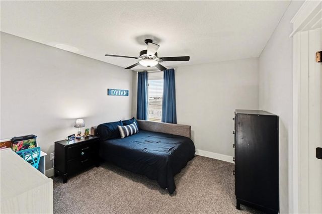 16538 S Lichtenauer Drive, Olathe, KS 66062