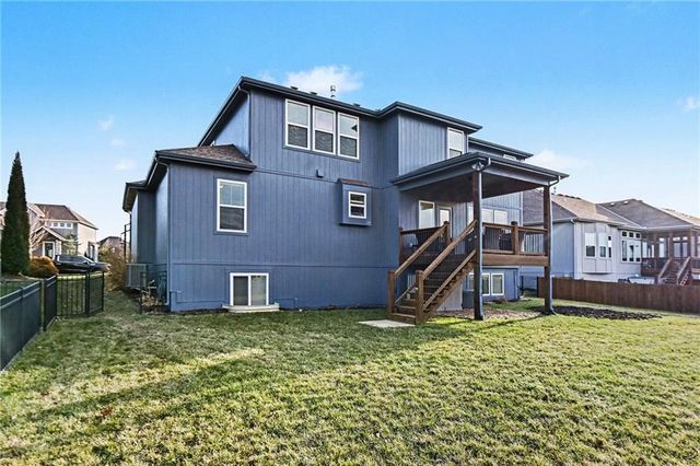 16538 S Lichtenauer Drive, Olathe, KS 66062