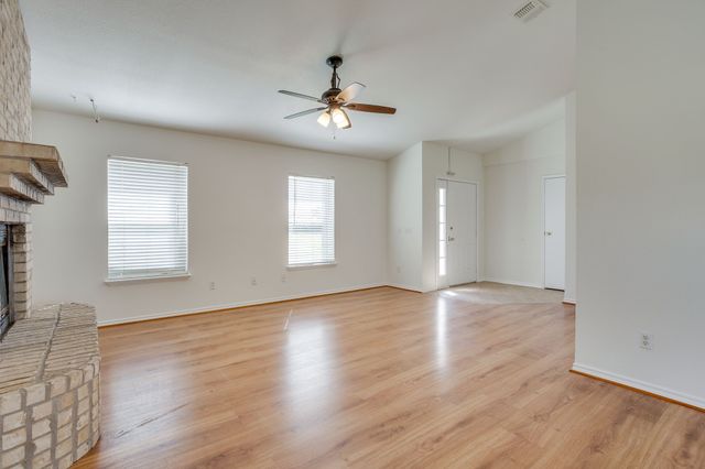 5600 Matlock Road, Granbury, TX 76049