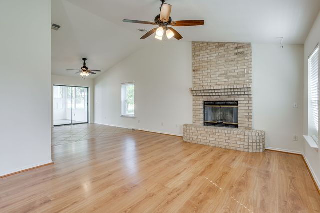 5600 Matlock Road, Granbury, TX 76049