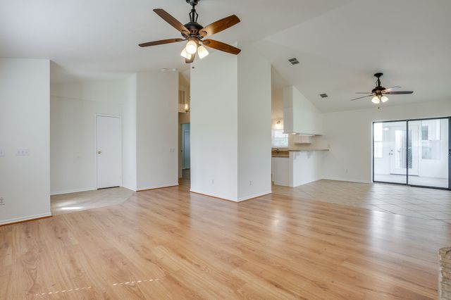 5600 Matlock Road, Granbury, TX 76049