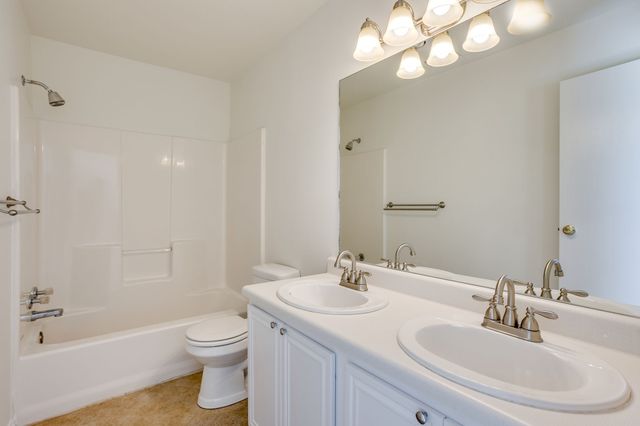 5600 Matlock Road, Granbury, TX 76049