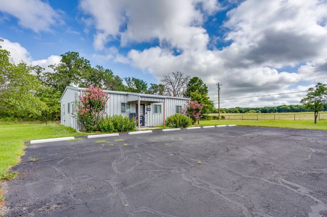 5600 Matlock Road, Granbury, TX 76049