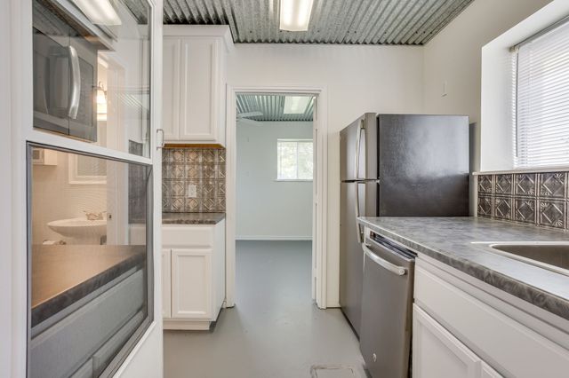 5600 Matlock Road, Granbury, TX 76049