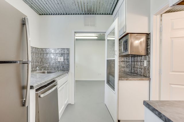 5600 Matlock Road, Granbury, TX 76049