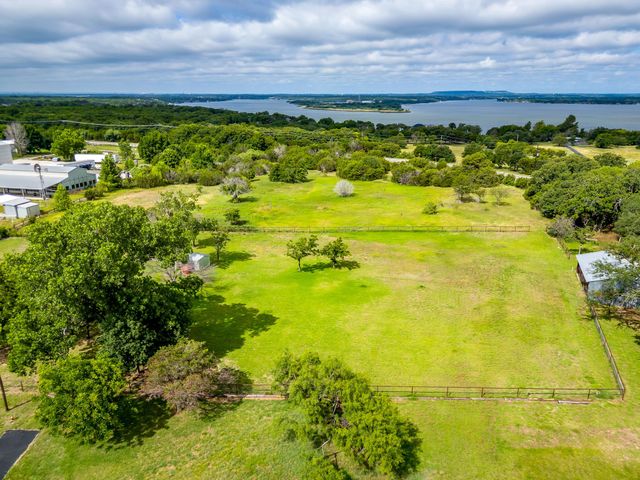 5600 Matlock Road, Granbury, TX 76049