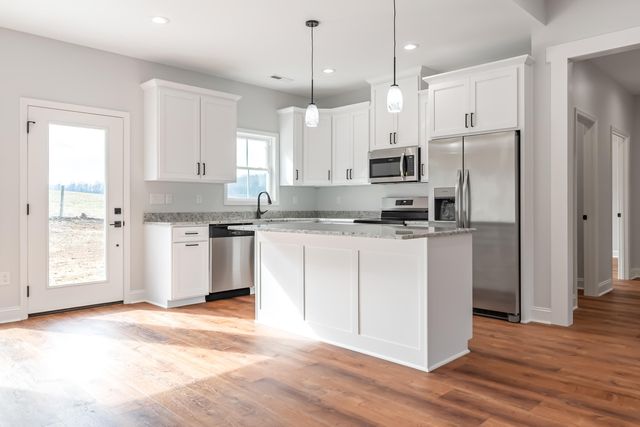 1047 Barberry RD, Floyd, VA 24091