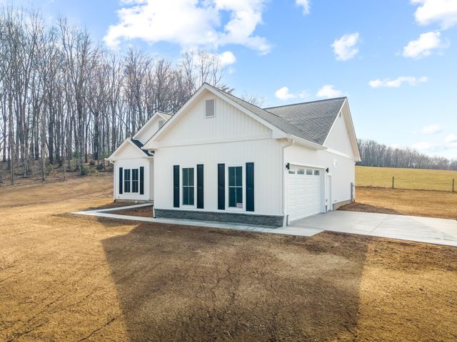 1047 Barberry RD, Floyd, VA 24091