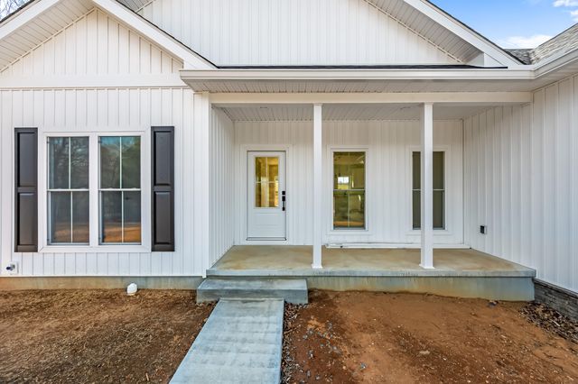 1047 Barberry RD, Floyd, VA 24091