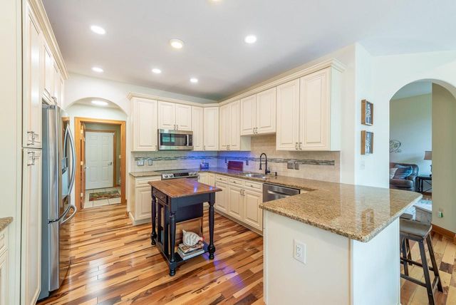 10151 48th AVENUE, Pleasant Prairie, WI 53158