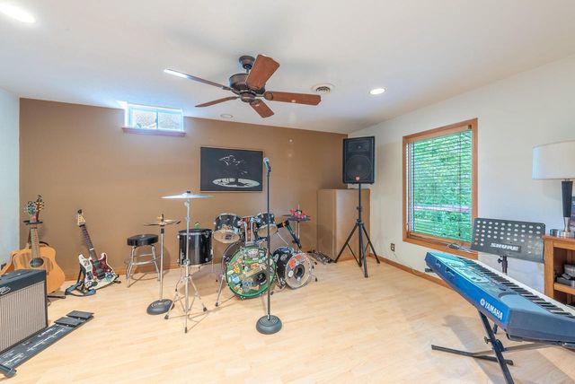 10151 48th AVENUE, Pleasant Prairie, WI 53158
