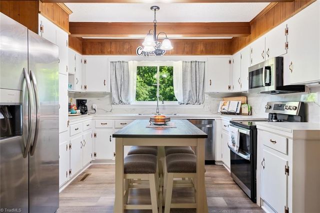 406 Old Liberty Road, Asheboro, NC 27203