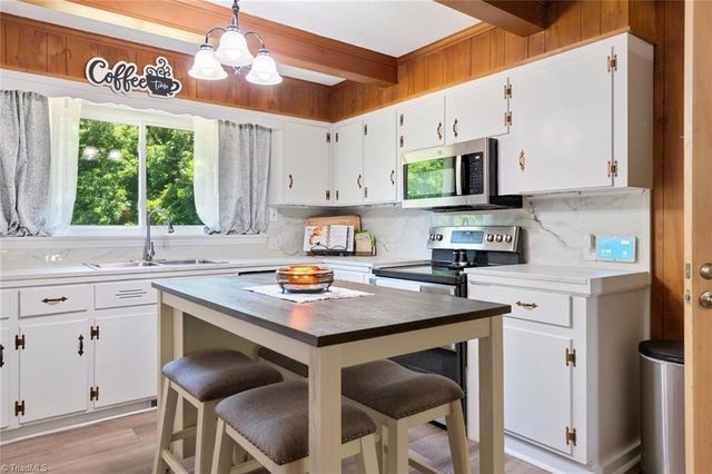 406 Old Liberty Road, Asheboro, NC 27203