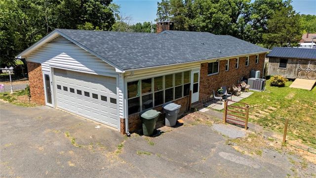 406 Old Liberty Road, Asheboro, NC 27203