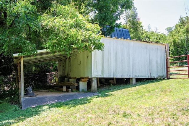 406 Old Liberty Road, Asheboro, NC 27203