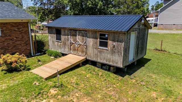 406 Old Liberty Road, Asheboro, NC 27203