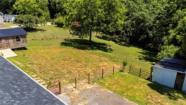 406 Old Liberty Road, Asheboro, NC 27203