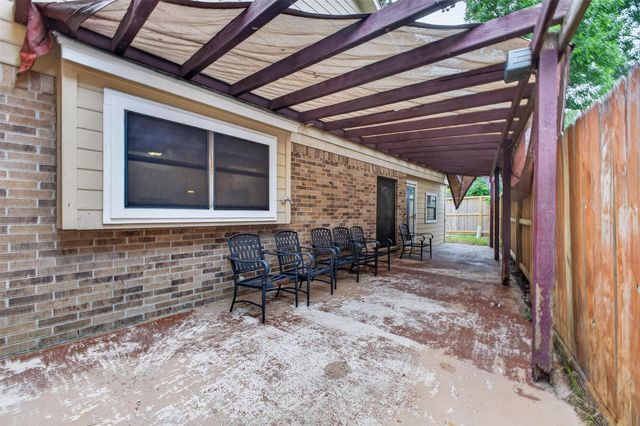 8819 Mile Run Road, Humble, TX 77346