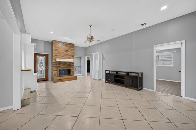 8819 Mile Run Road, Humble, TX 77346