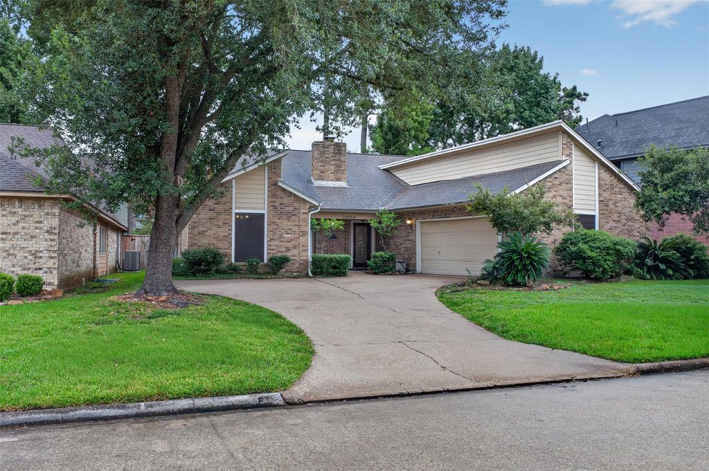 8819 Mile Run Road, Humble, TX 77346