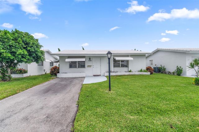 1005 SW 3rd Way, Boynton Beach, FL 33426