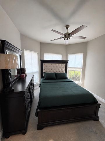 8150 Sharondale Drive, Houston, TX 77033