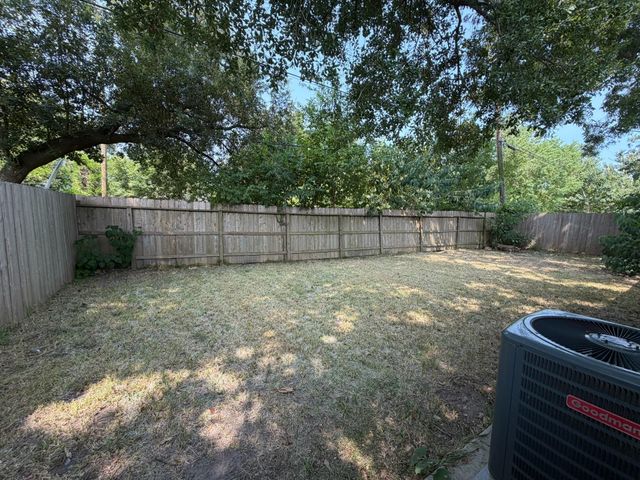 8150 Sharondale Drive, Houston, TX 77033