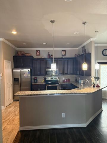 8150 Sharondale Drive, Houston, TX 77033
