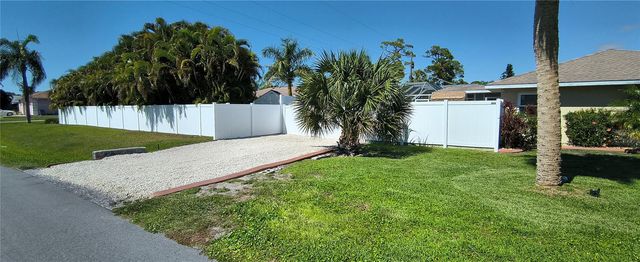 824 DEVON ROAD, Venice, FL 34293