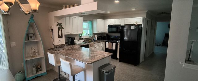 824 DEVON ROAD, Venice, FL 34293