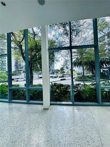 601 NE 36th St 3111, Miami, FL 33137