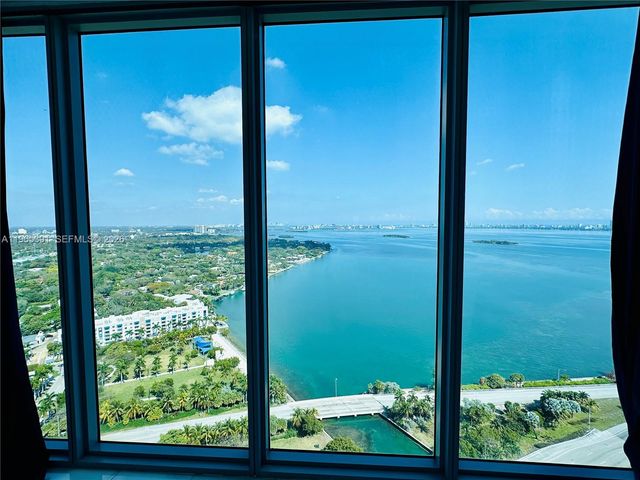 601 NE 36th St 3111, Miami, FL 33137