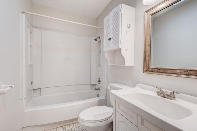 825 Brentwood Lane, Richardson, TX 75080