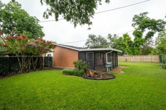 825 Brentwood Lane, Richardson, TX 75080