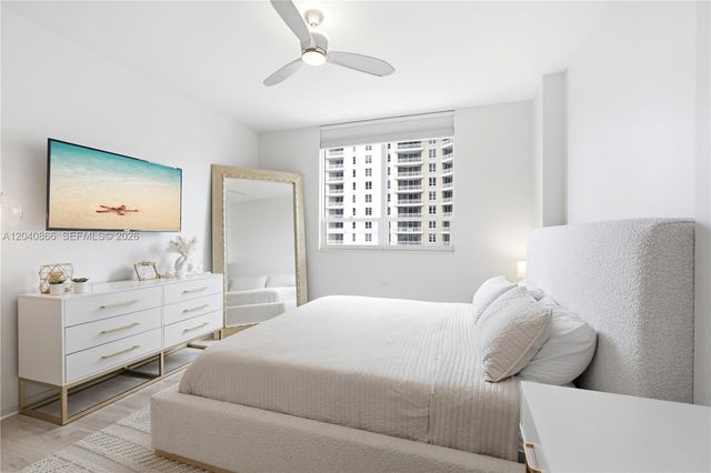 801 Brickell Key Boulevard 707, Miami, FL 33131