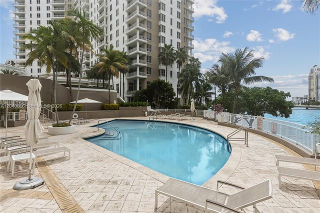 801 Brickell Key Boulevard 707, Miami, FL 33131