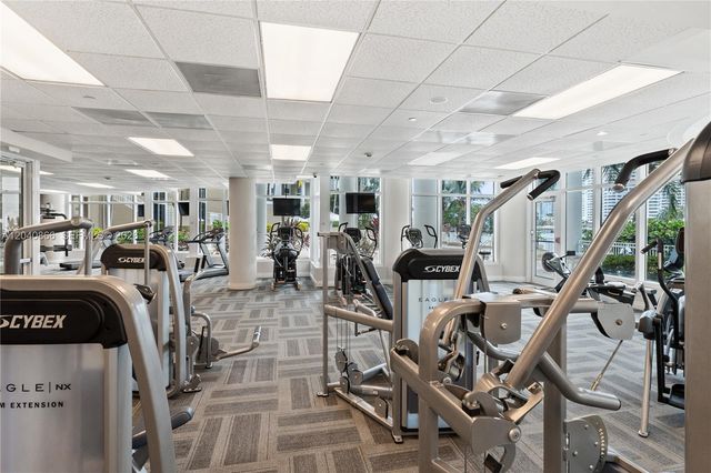 801 Brickell Key Boulevard 707, Miami, FL 33131