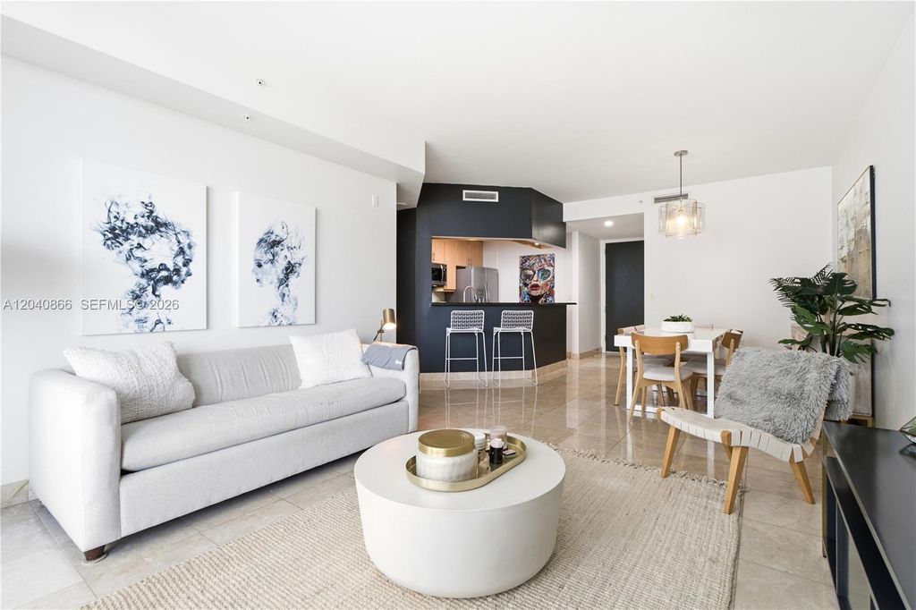 801 Brickell Key Boulevard 707, Miami, FL 33131