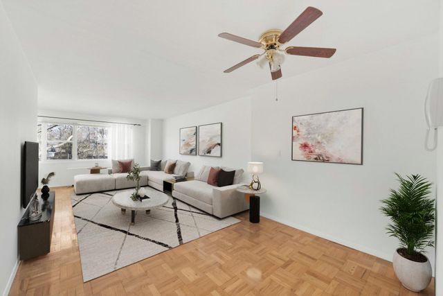 250 Garth Road 1J3, Scarsdale, NY 10583