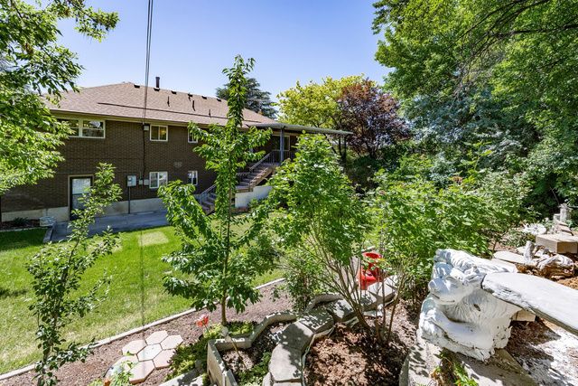 385 E BRAHMA DR, Murray, UT 84107