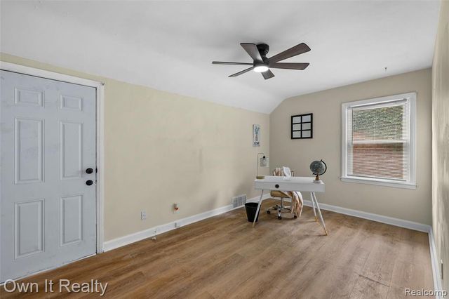 17612 Plainview Avenue, Detroit, MI 48219
