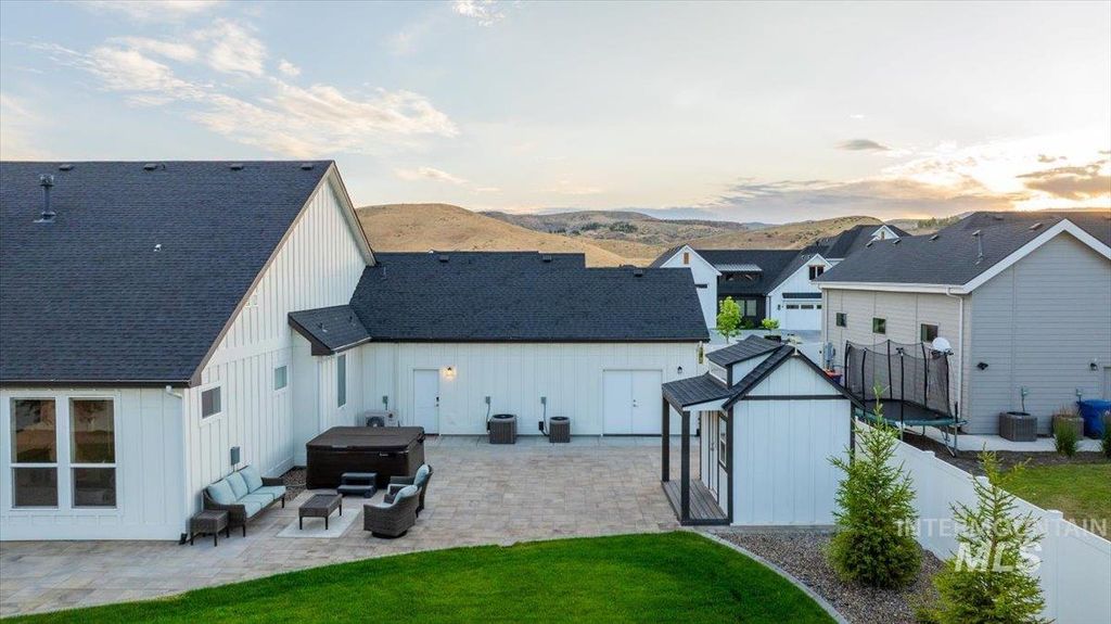 8101 W Mirror Pond Dr, Boise, ID 83714 photo 39